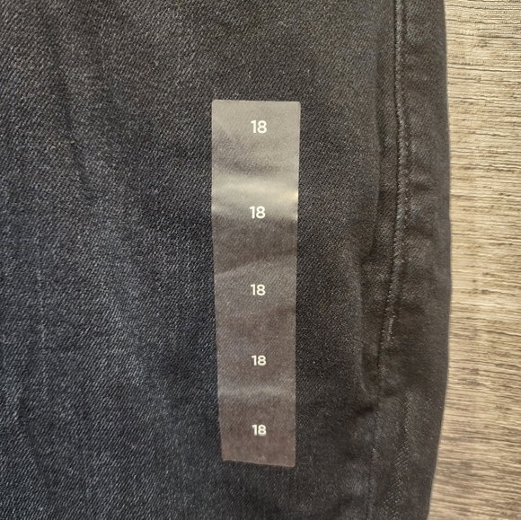 NEW Lane Bryant Curvy Fit Pedal High-Rise Crop Dark Washed Jeans 18 PLUS NWT - Picture 6 of 11